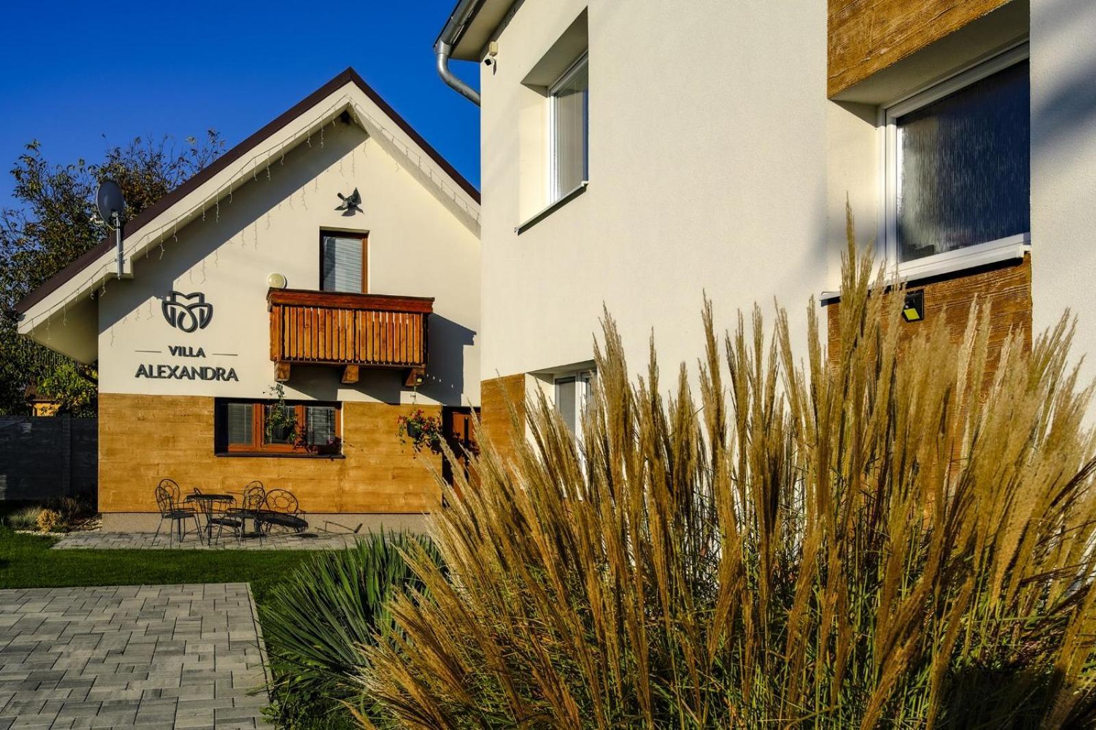 Villa Michaela Besenova Bagian luar foto